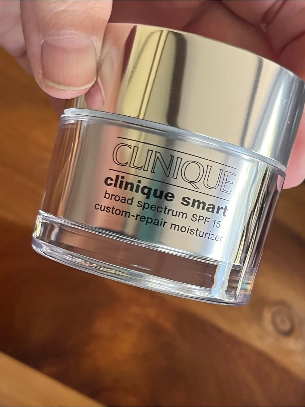 NWT Clinique Smart SPF 15 Full Size  1.7 Oz/50 ml. Custom Repair Moisturizer
